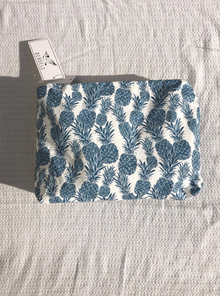 Berdels Pineapple Pouch